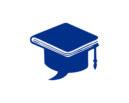 Sombrero de graduado azul sobre una superficie blanca