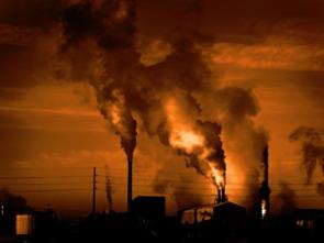 emision de gases producto de la actividad industrial