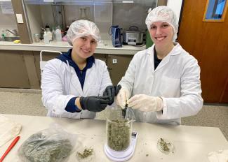 La UTN y entidades adherentes crearon el primer consorcio de investigación y desarrollo en Cannabis